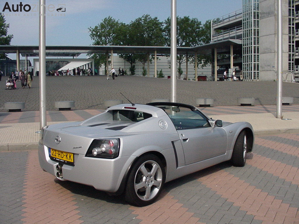Opel Speedster (Driekwart achter)