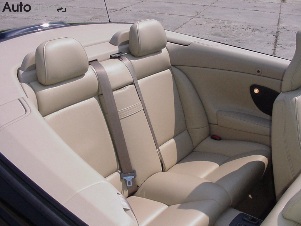 Volvo C70 Convertible (Achterin)