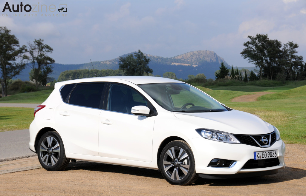 Nissan Pulsar (Schuin voor)