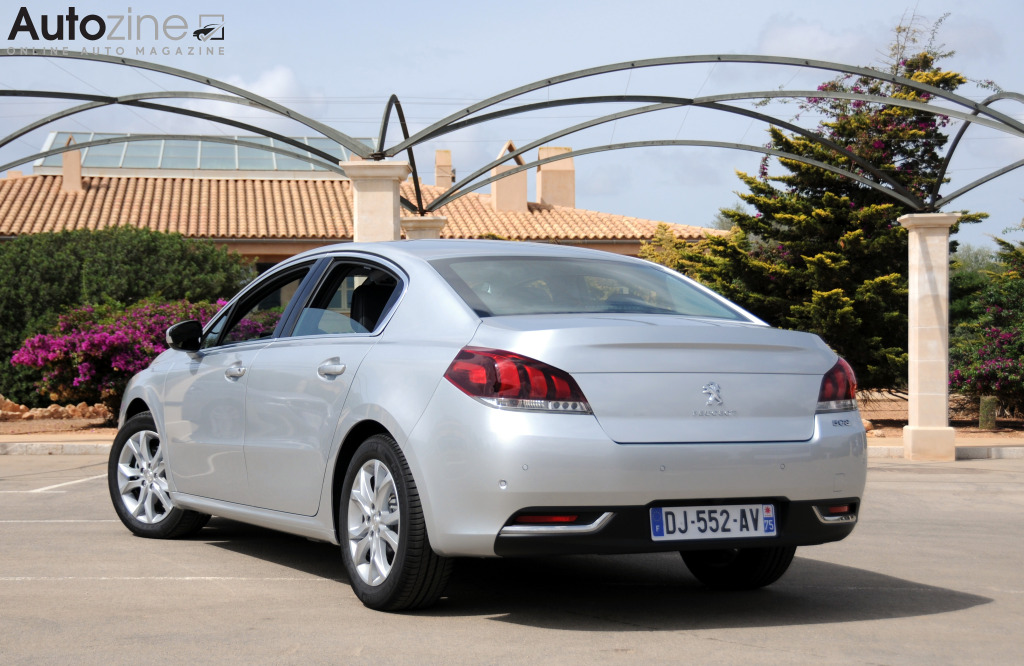 Peugeot 508 (2010 - 2018) (Driekwart achter)