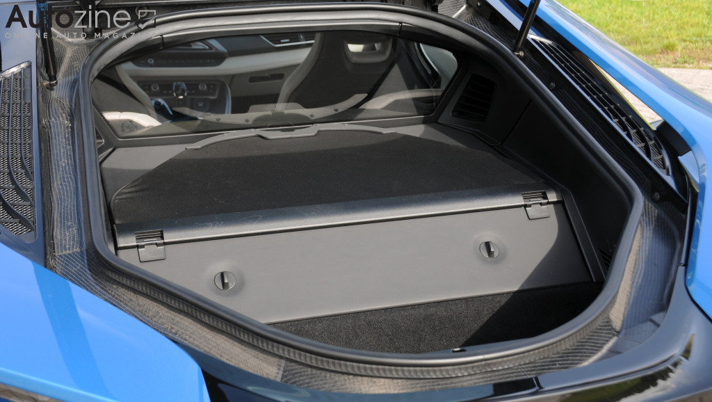 BMW i8 (Bagageruimte)