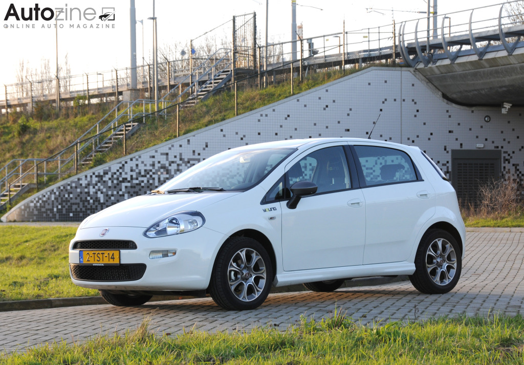 Fiat Punto (Schuin voor)