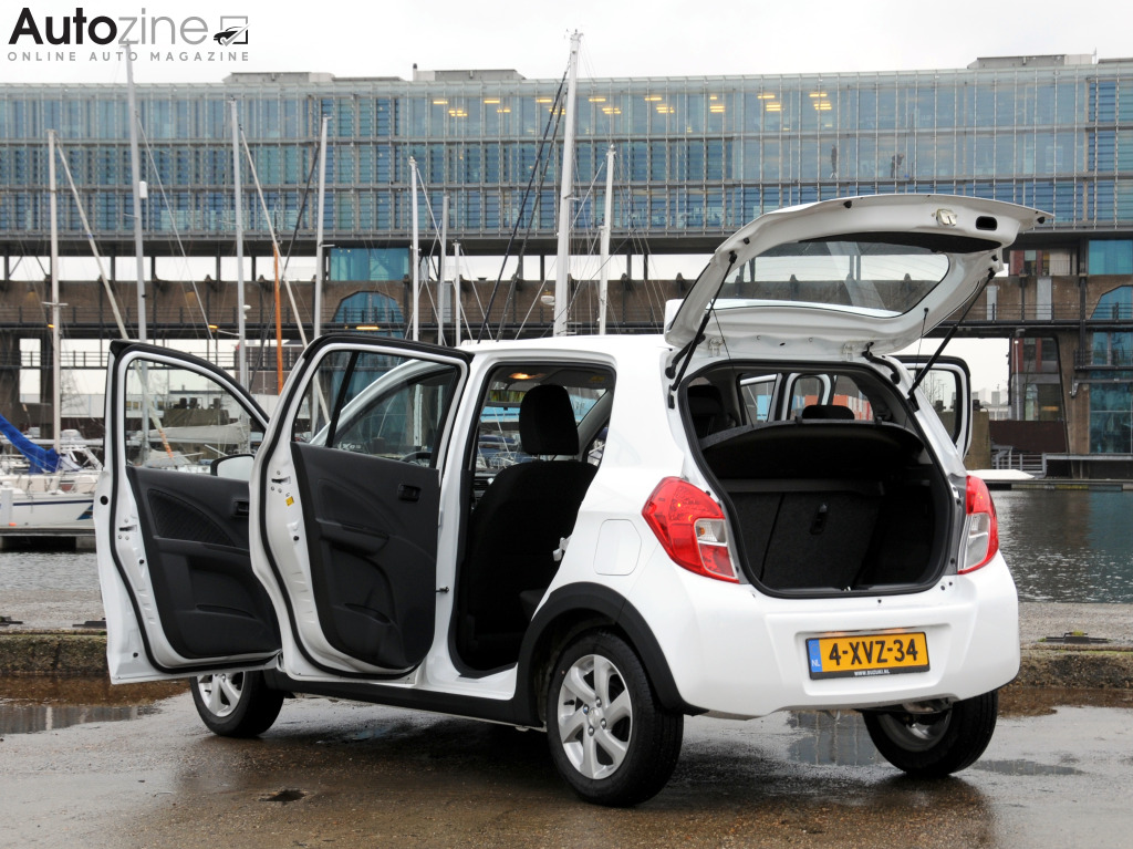 Suzuki Celerio (Schuin achter)