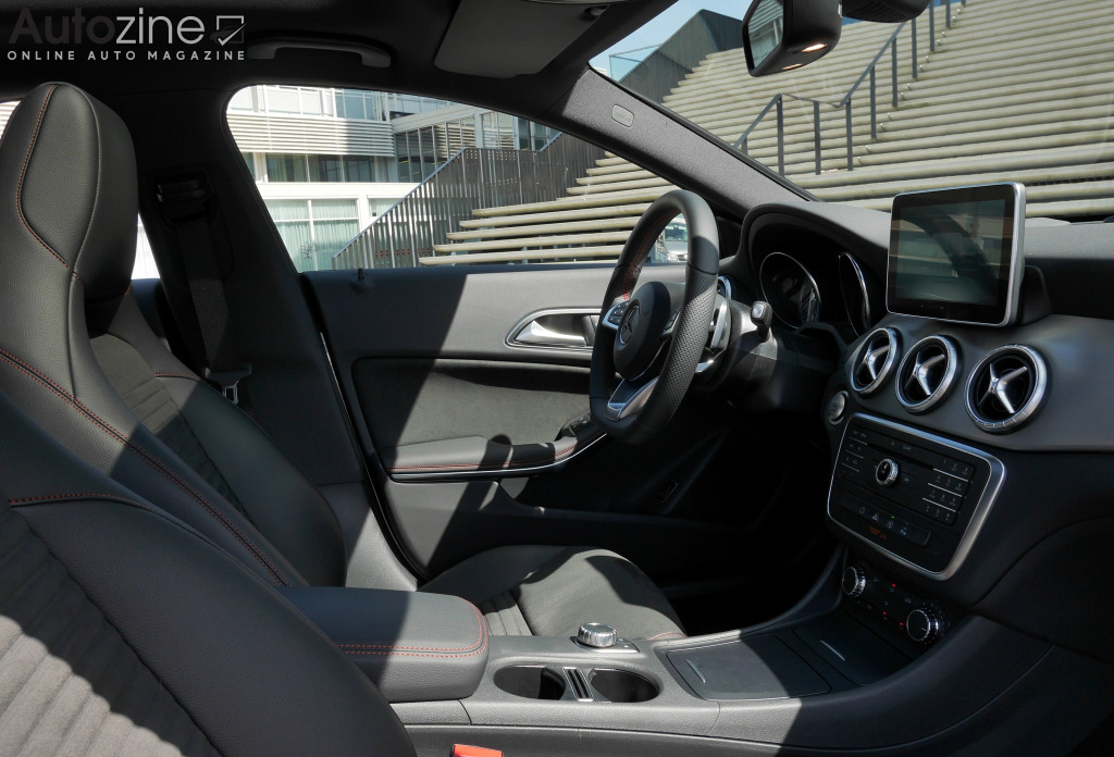 Mercedes-Benz CLA Shooting Brake (2015 - 2019) (Interieur doorkijk)