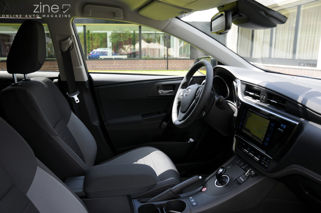 Toyota Auris TS (Interieur doorkijk)