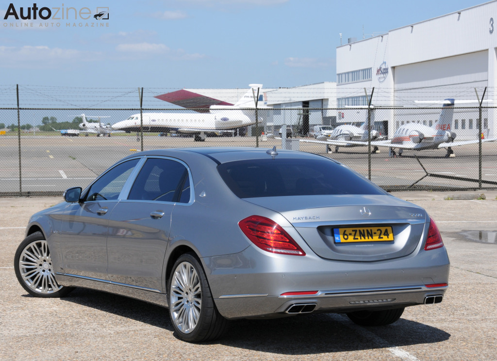 Mercedes-Maybach S600 (Driekwart achter)