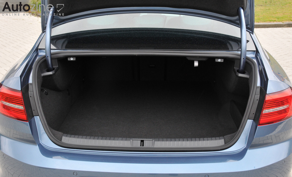 Volkswagen Passat GTE (Bagageruimte)