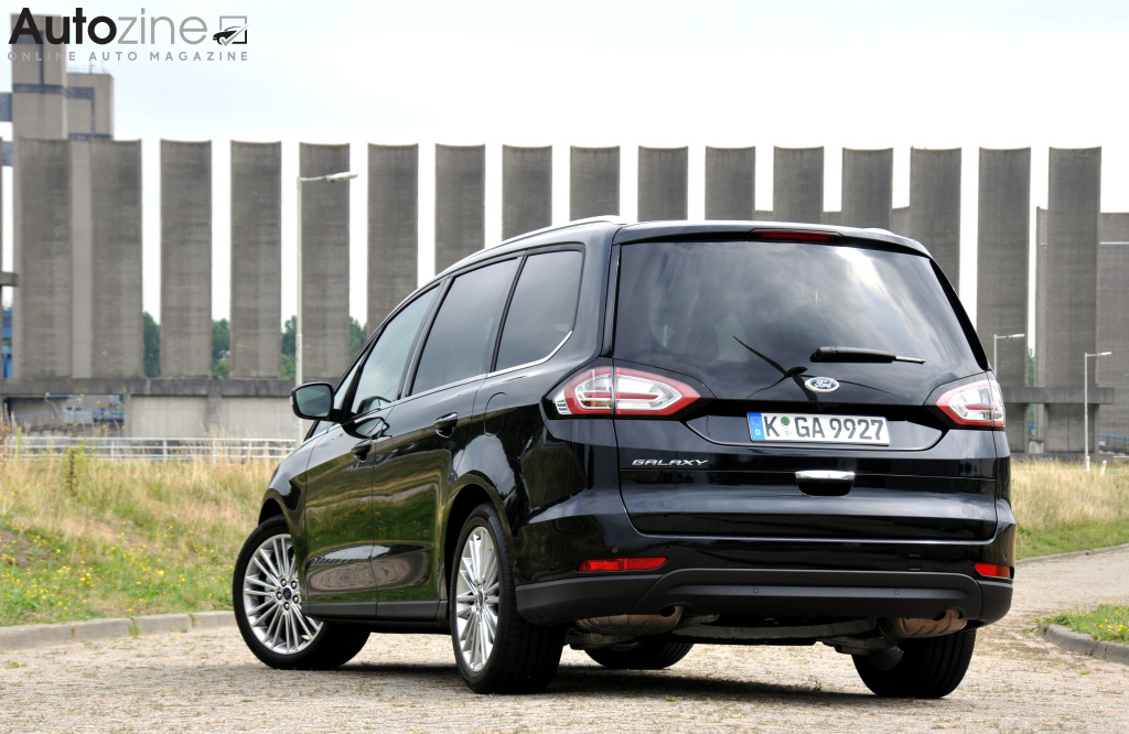 Ford Galaxy (Driekwart achter)