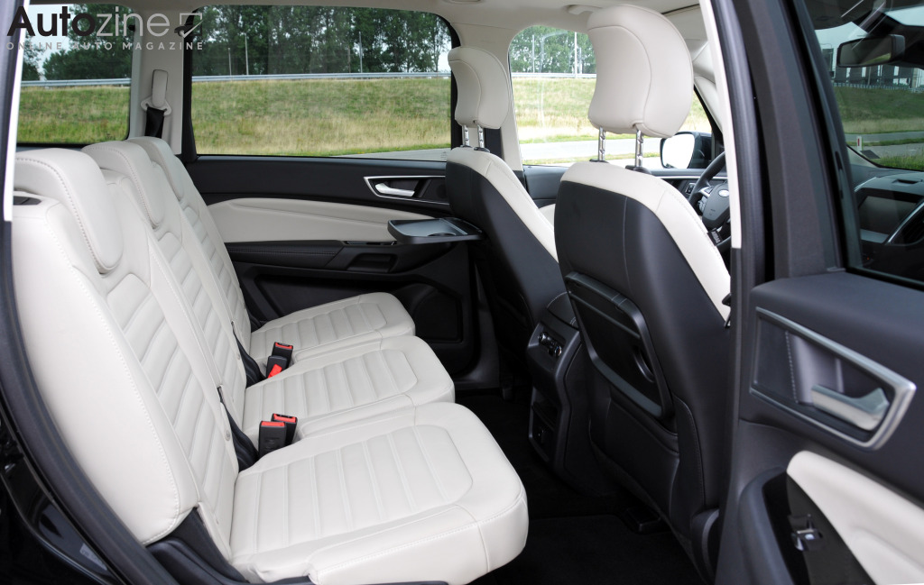 Ford Galaxy (Achterin)