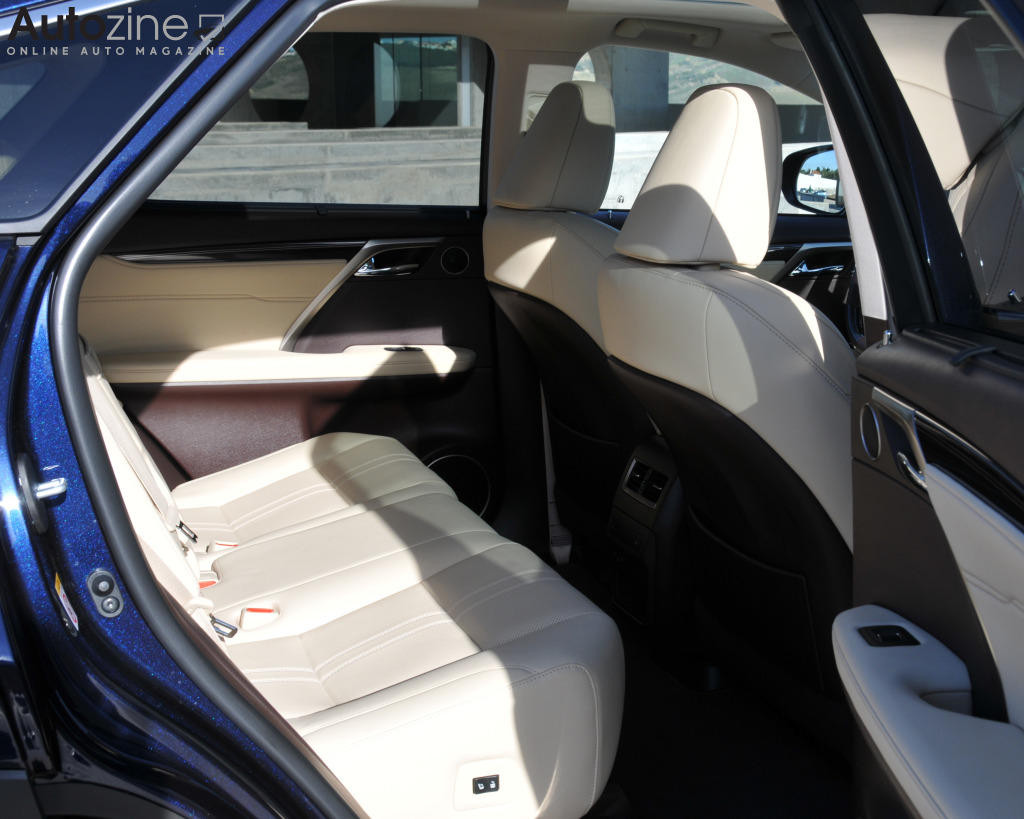 Lexus RX (2015 - 2022) (Achterin)