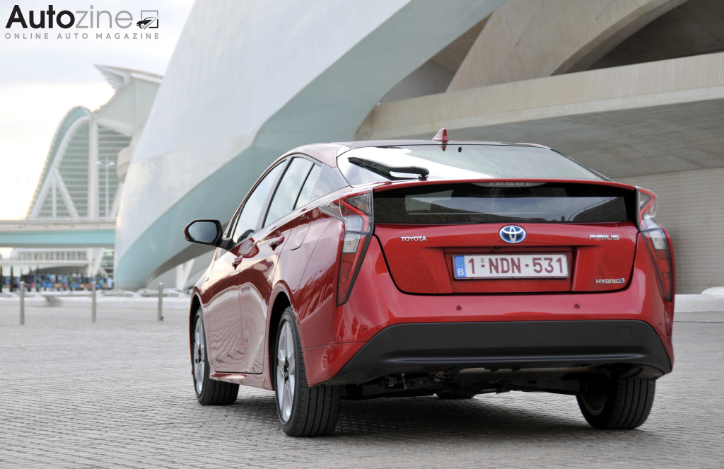 Toyota Prius (2016 - 2023) (Schuin achter)