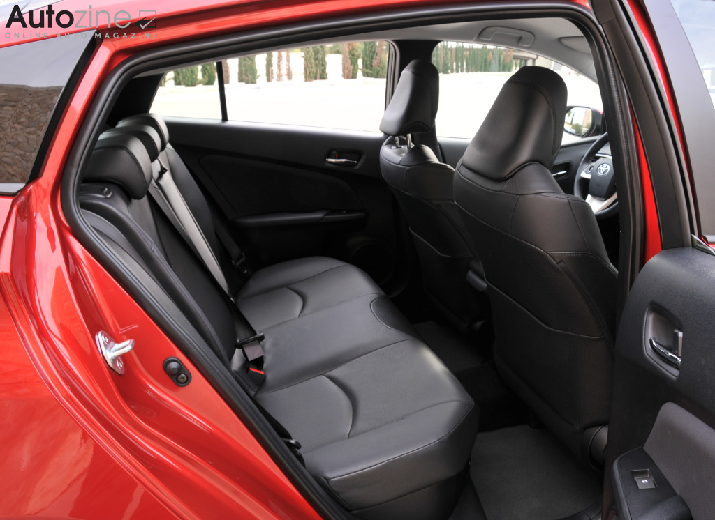 Toyota Prius (2016 - 2023) (Achterin)