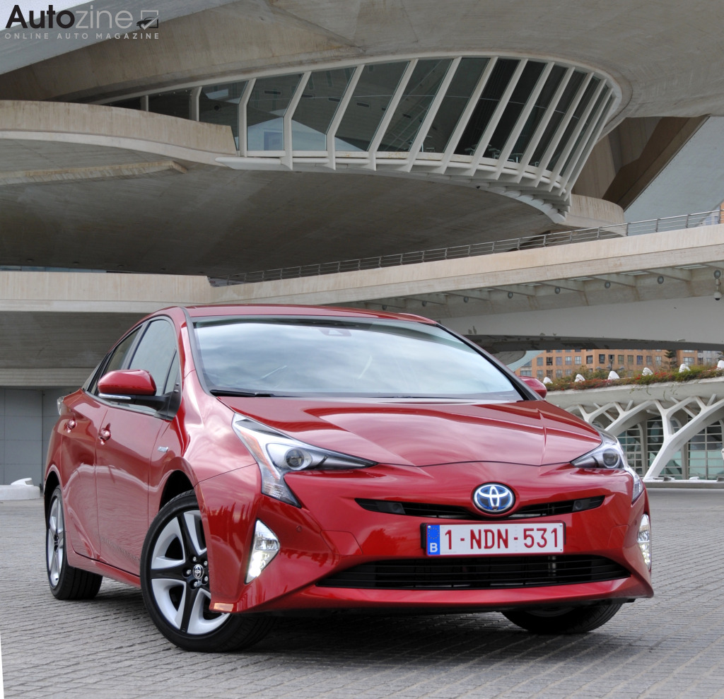 Toyota Prius (2016 - 2023) (Driekwart voor hoog)