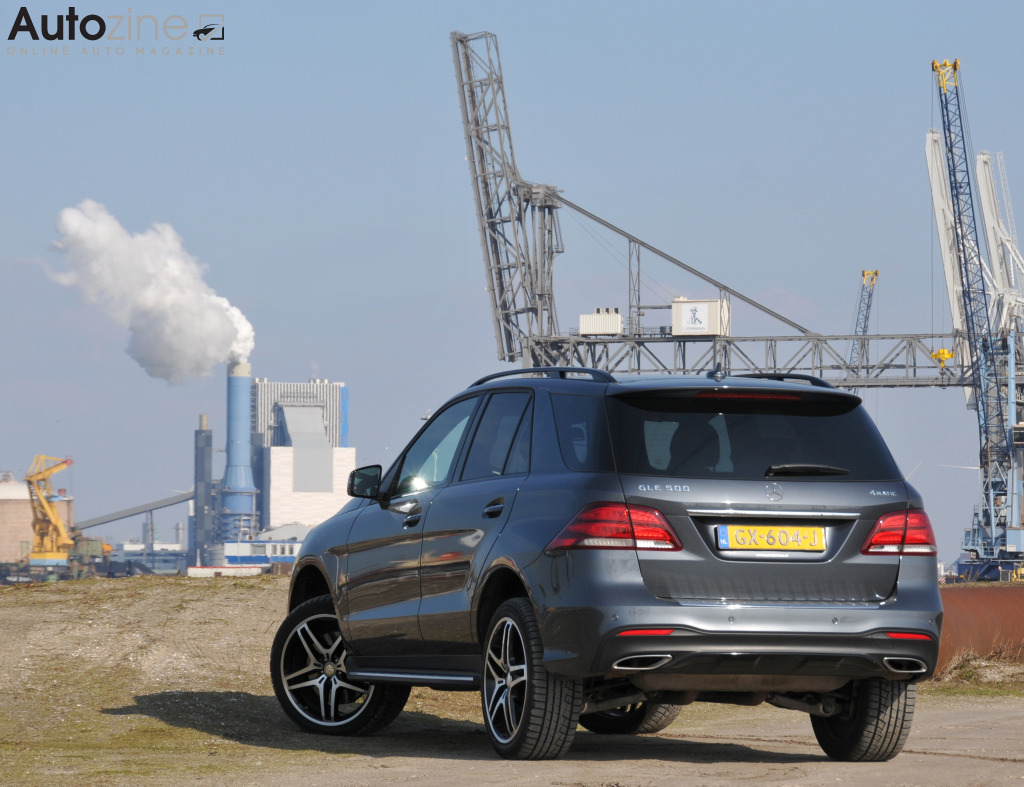 Mercedes-Benz GLE (2015 - 2018) (Driekwart achter)