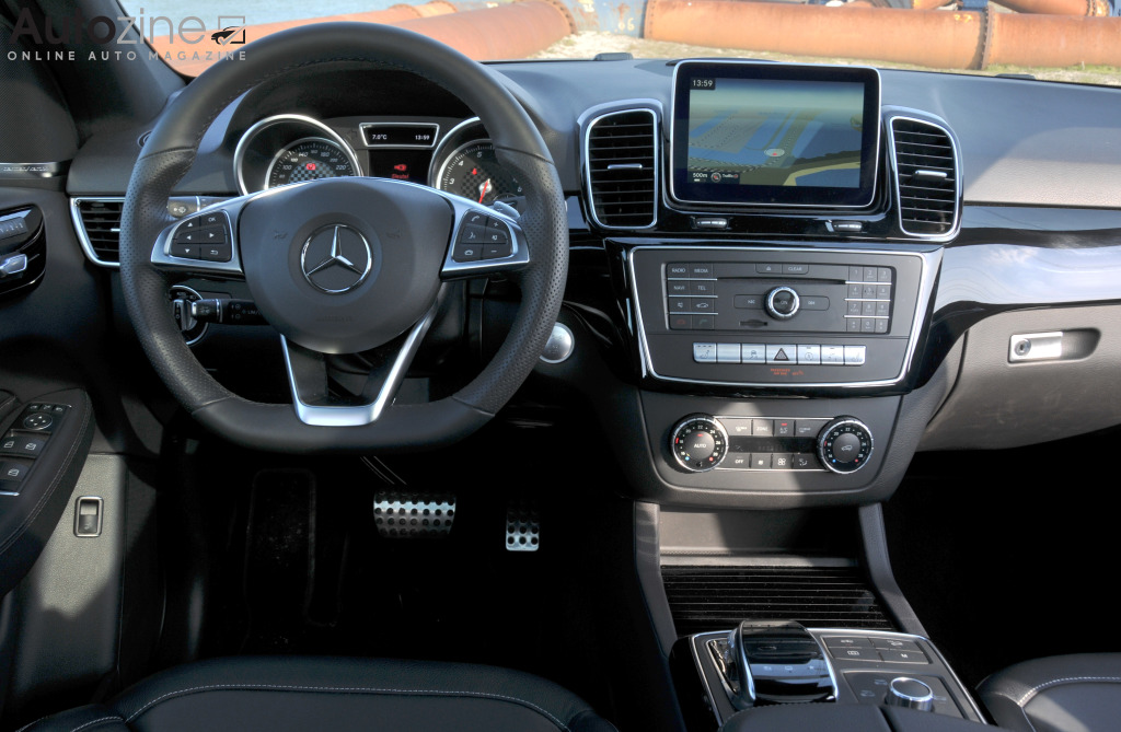 Mercedes-Benz GLE (2015 - 2018) (Interieur)