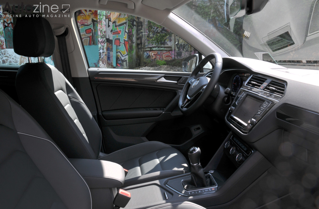 Volkswagen Tiguan (2016 - 2023) (Interieur doorkijk)