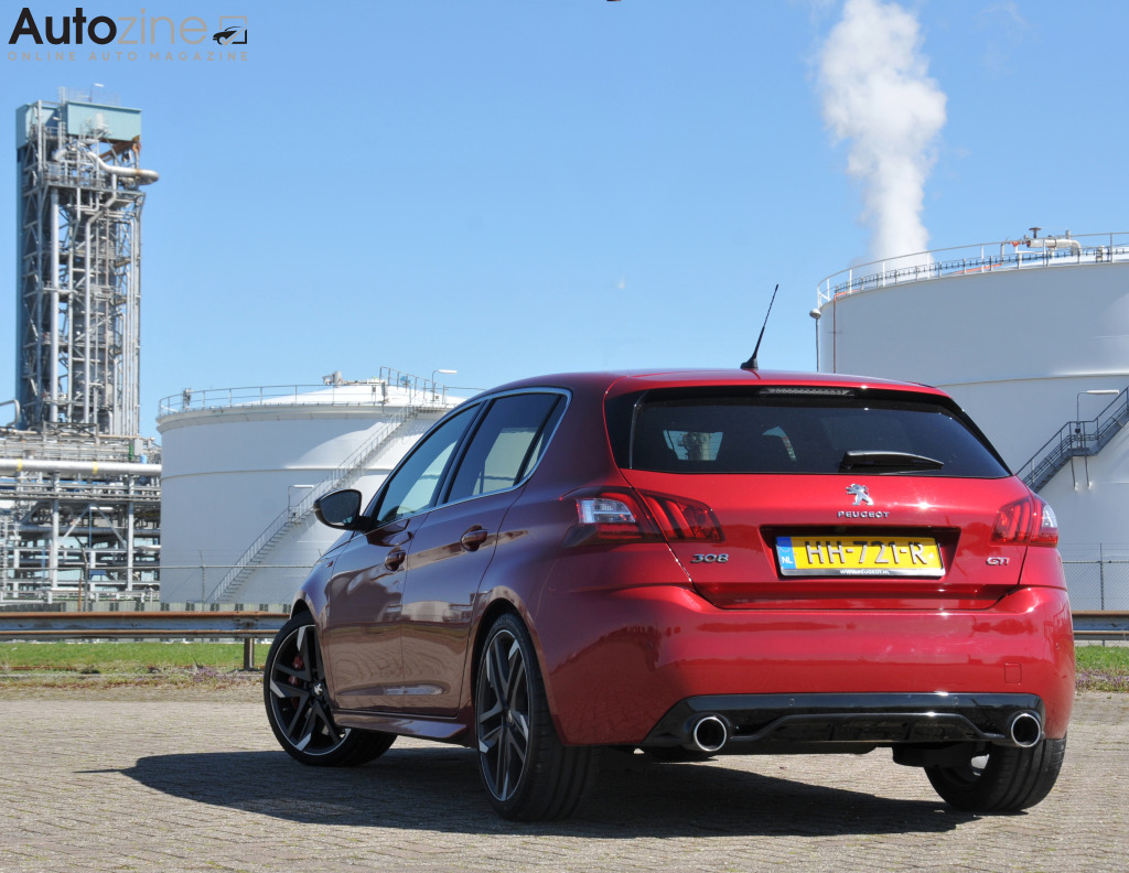 Peugeot 308 GTi (Driekwart achter)
