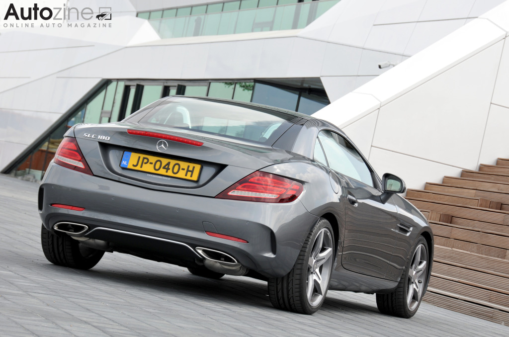 Mercedes-Benz SLC (Schuin achter)