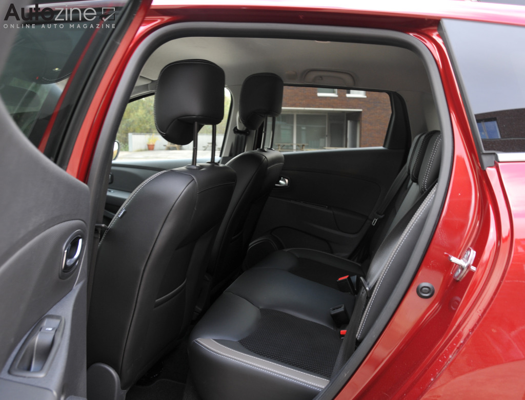 Renault Clio Estate (Achterin)