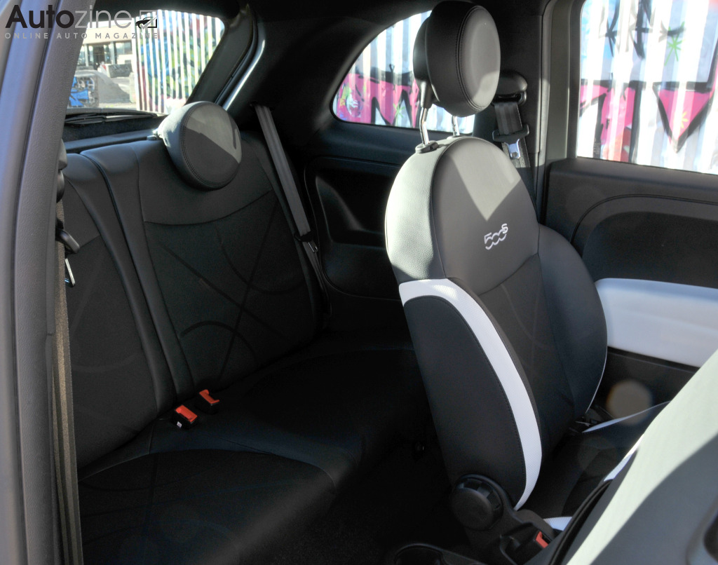 Fiat 500S (Achterin)