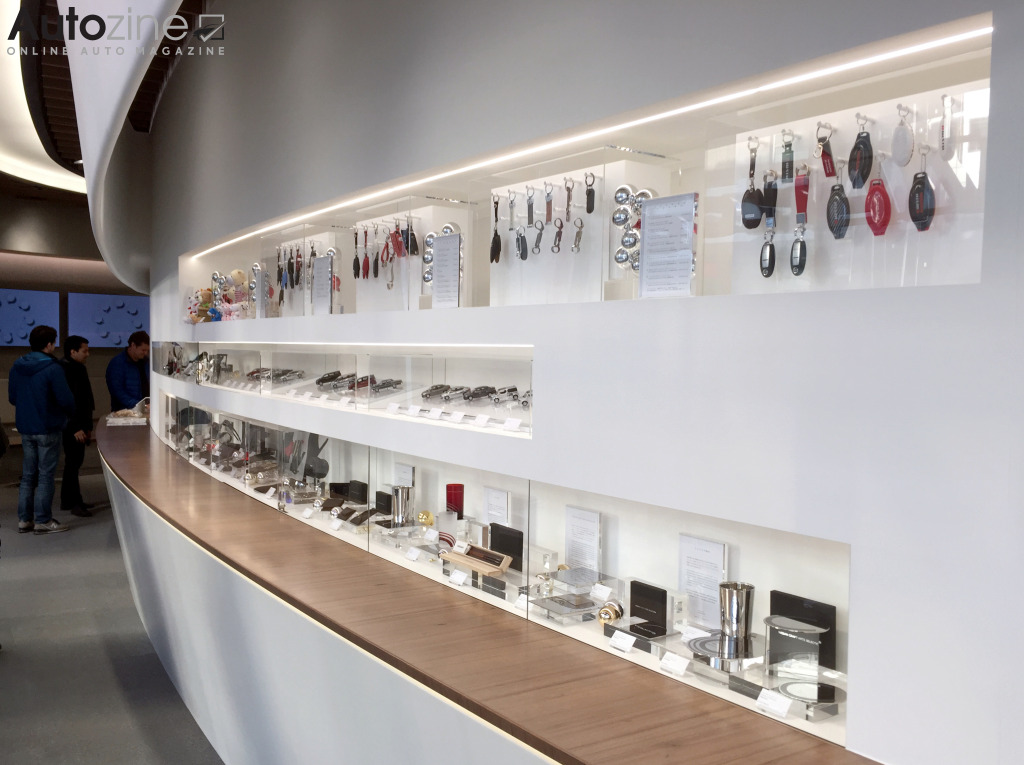 Nissan Crossing (Memorabilia)