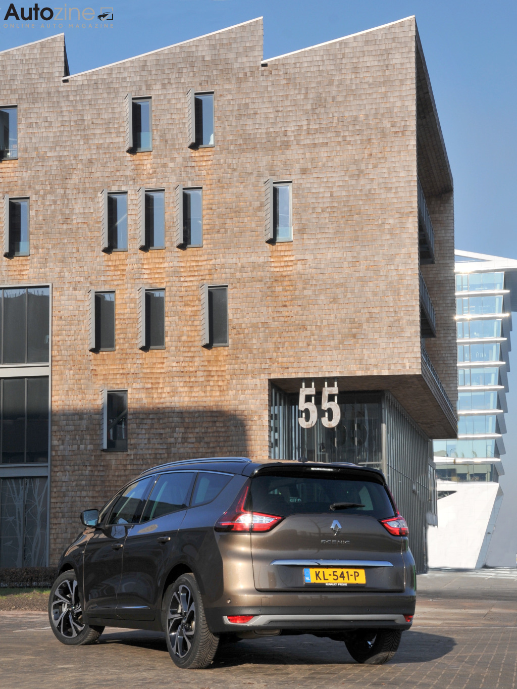 Renault Grand Scenic (Driekwart achter hoog)