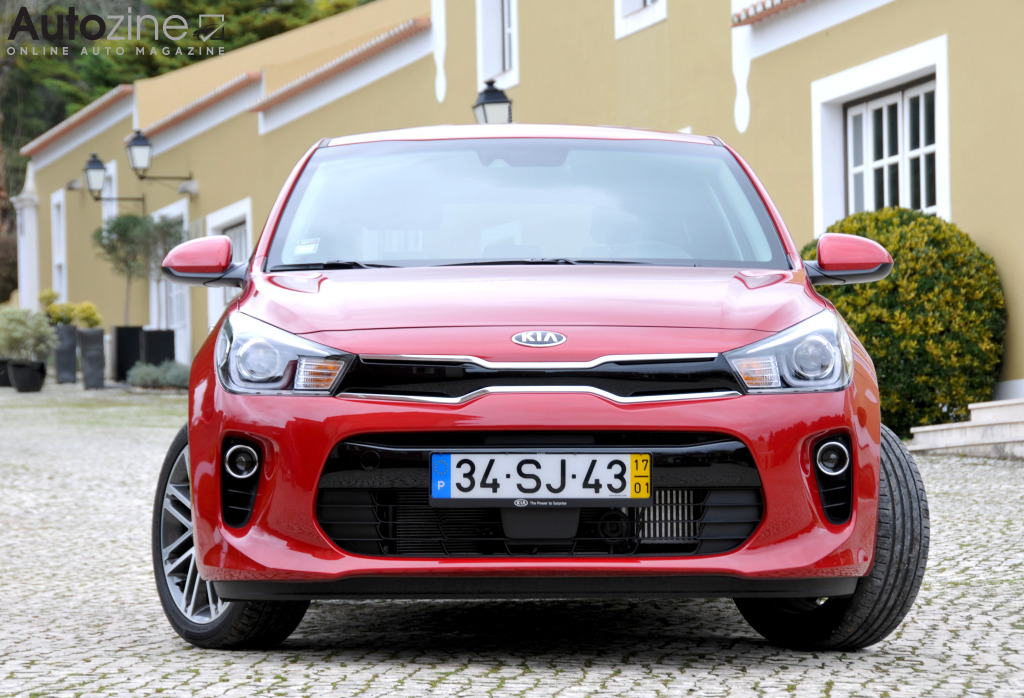 Kia Rio (Recht voor)