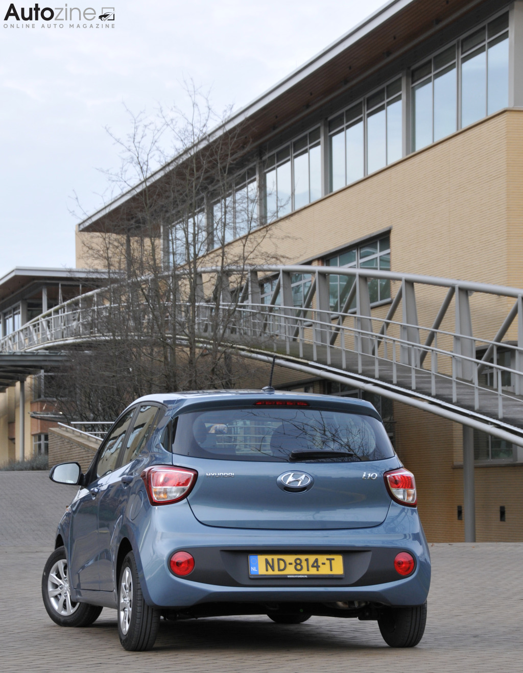 Hyundai i10 (2013 - 2019) (Driekwart achter hoog)