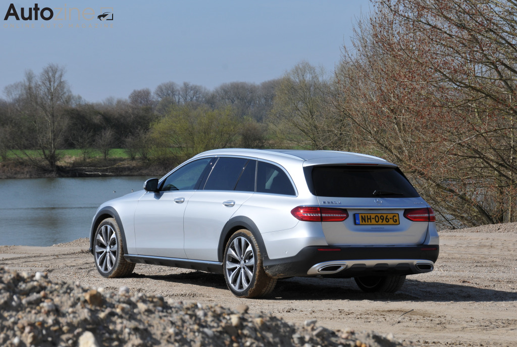 Mercedes-Benz E-Klasse All-Terrain (Schuin achter)
