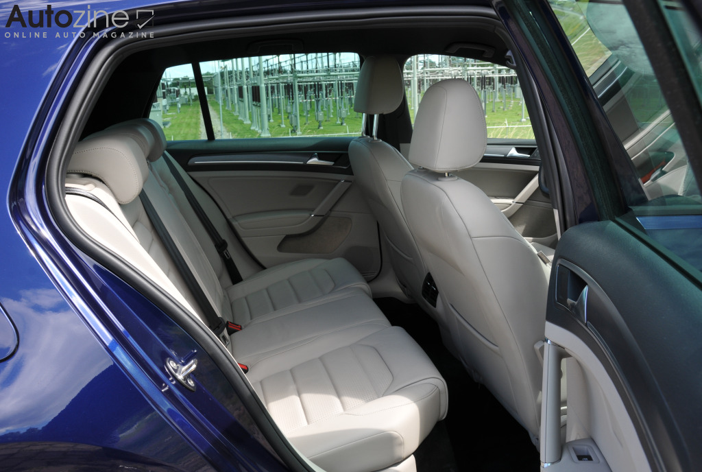 Volkswagen e-Golf (Achterin)