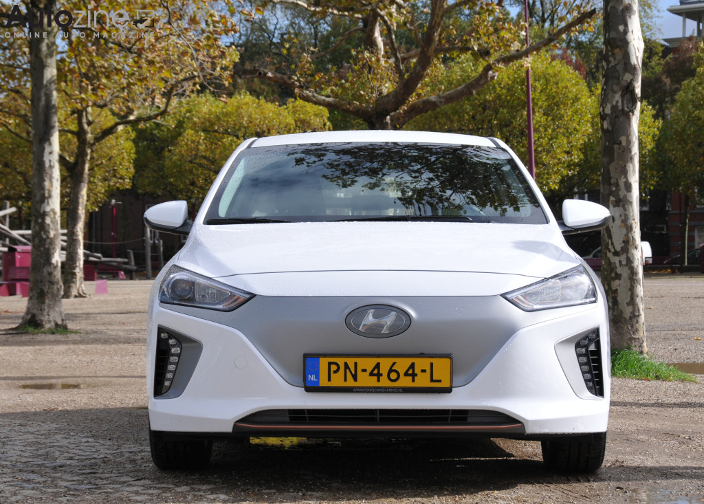 IONIQ car sharing (IONIQ recht voor)