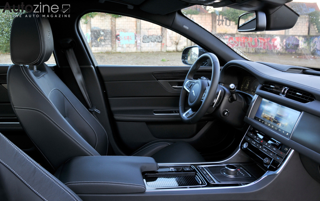 Jaguar XF Sportbrake (Interieur doorkijk)