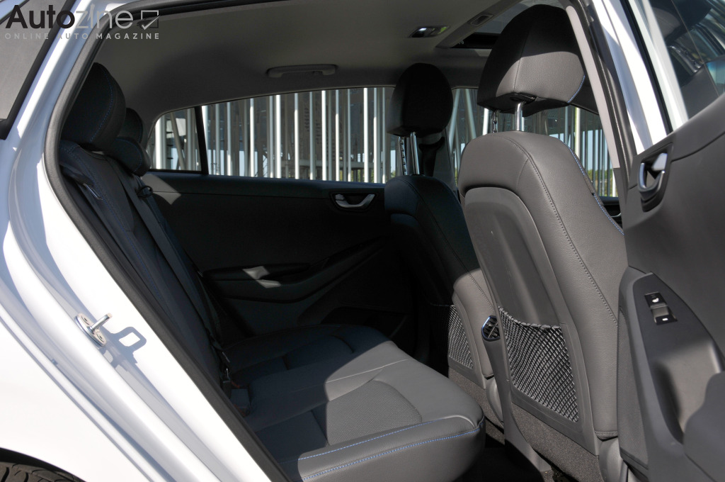 Hyundai IONIQ PHEV (Achterin)