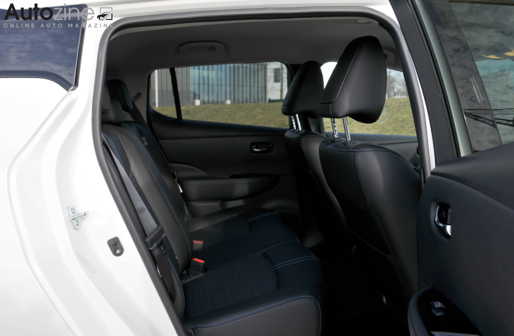 Nissan Leaf (2018 - 2025) (Achterin)
