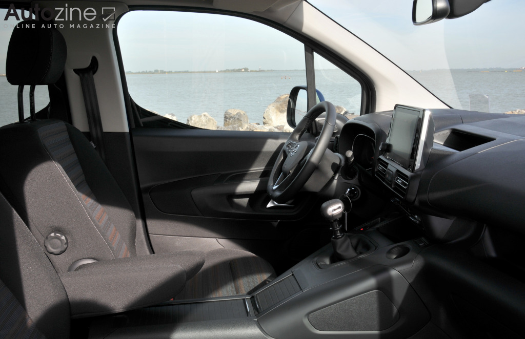 Opel Combo Tour (Interieur doorkijk)