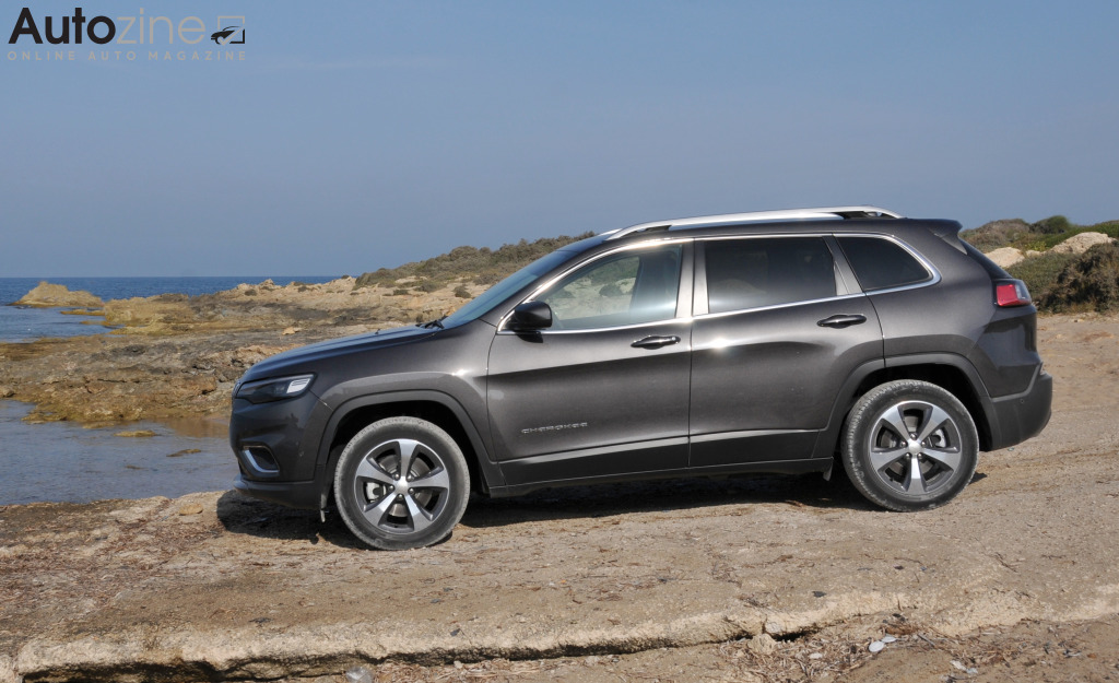 Jeep Cherokee (Zijkant)