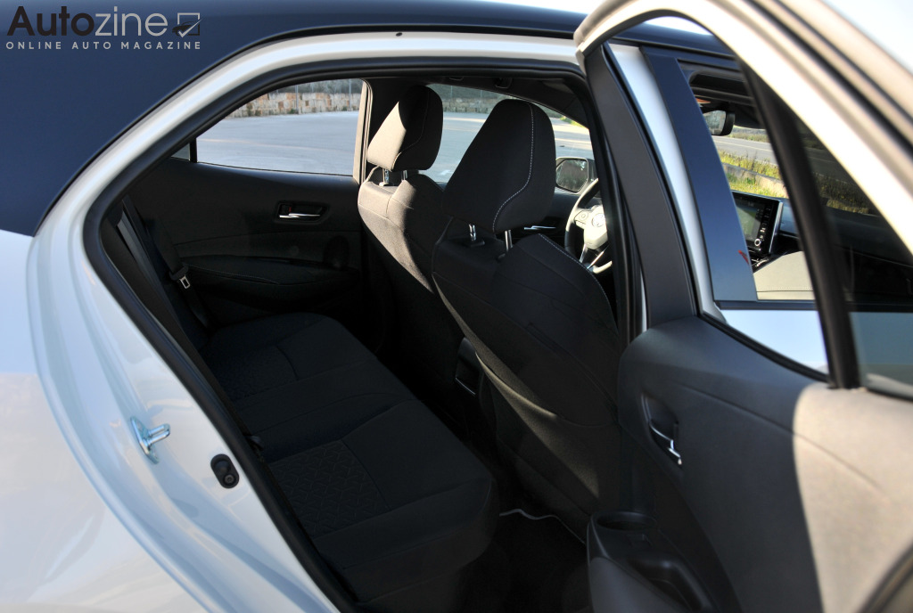 Toyota Corolla (Achterin)