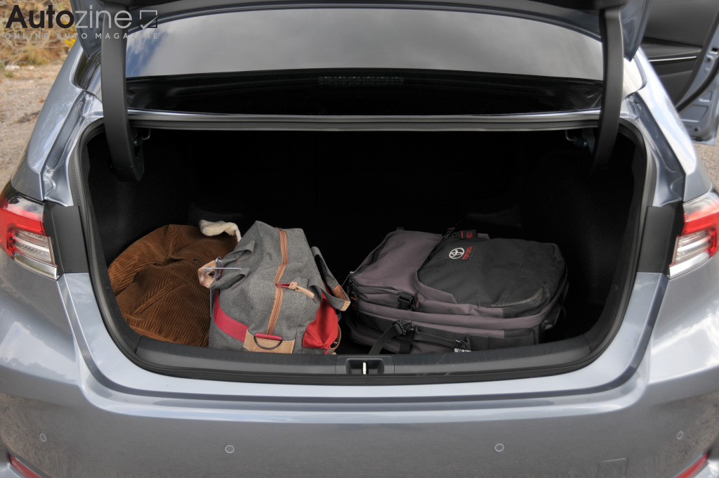 Toyota Corolla Sedan (Bagageruimte)