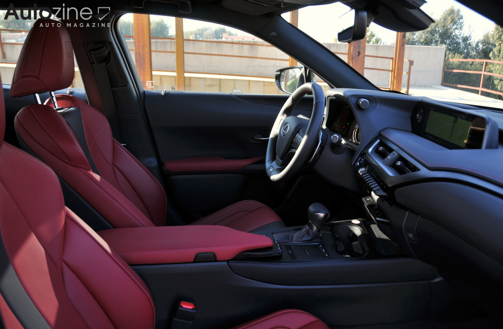 Lexus UX (Interieur doorkijk)