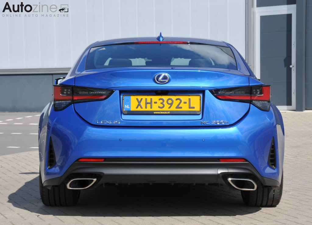 Lexus RC (Recht achter)