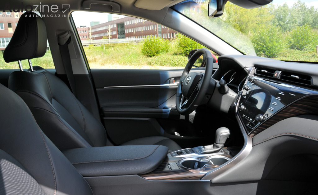 Toyota Camry (Interieur doorkijk)