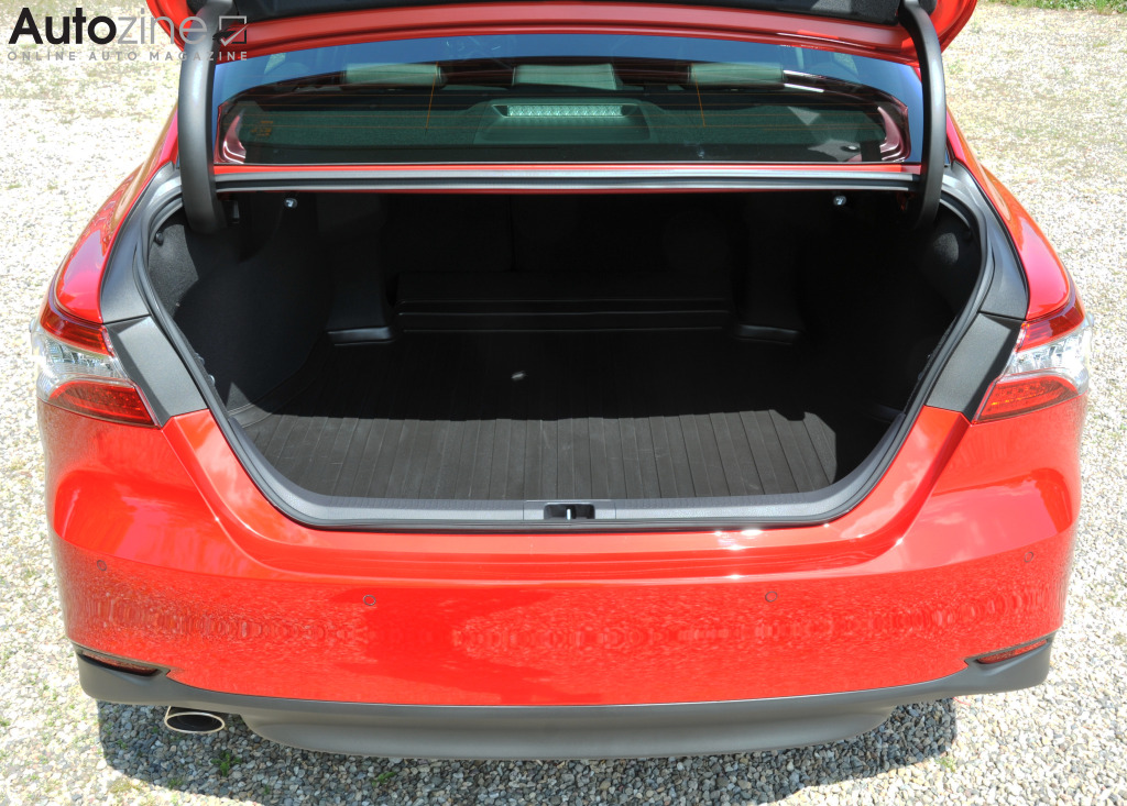 Toyota Camry (Bagageruimte)