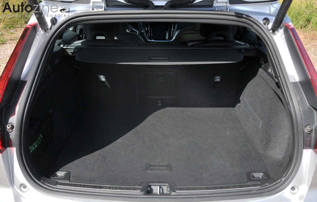 Volvo V60 Cross Country (Bagageruimte)