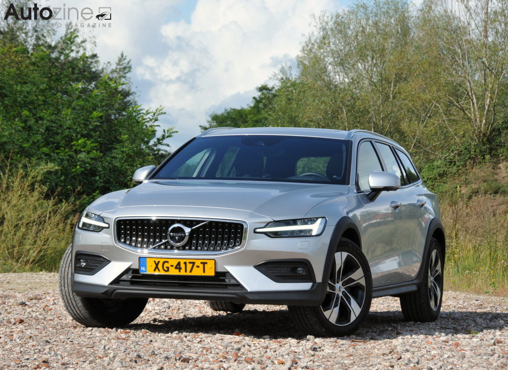 Volvo V60 Cross Country (Driekwart voor)