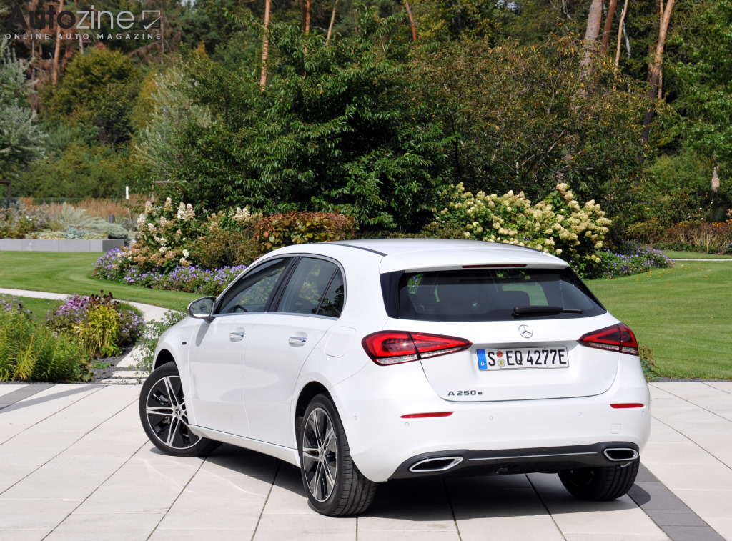 Mercedes-Benz A-Klasse (Driekwart achter)