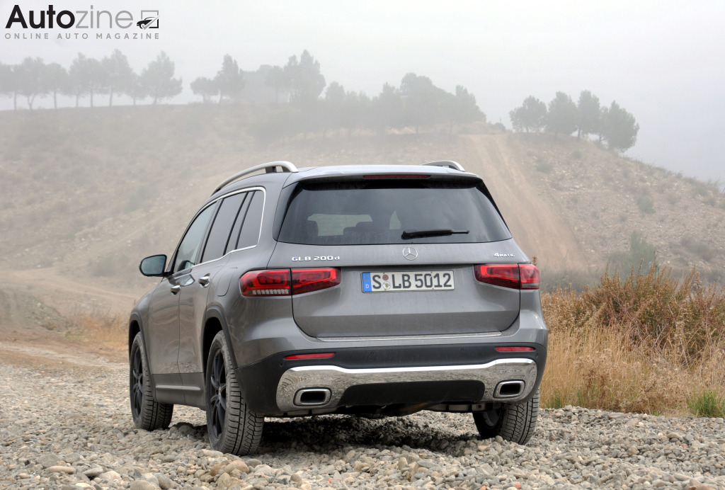 Mercedes-Benz GLB (Schuin achter)