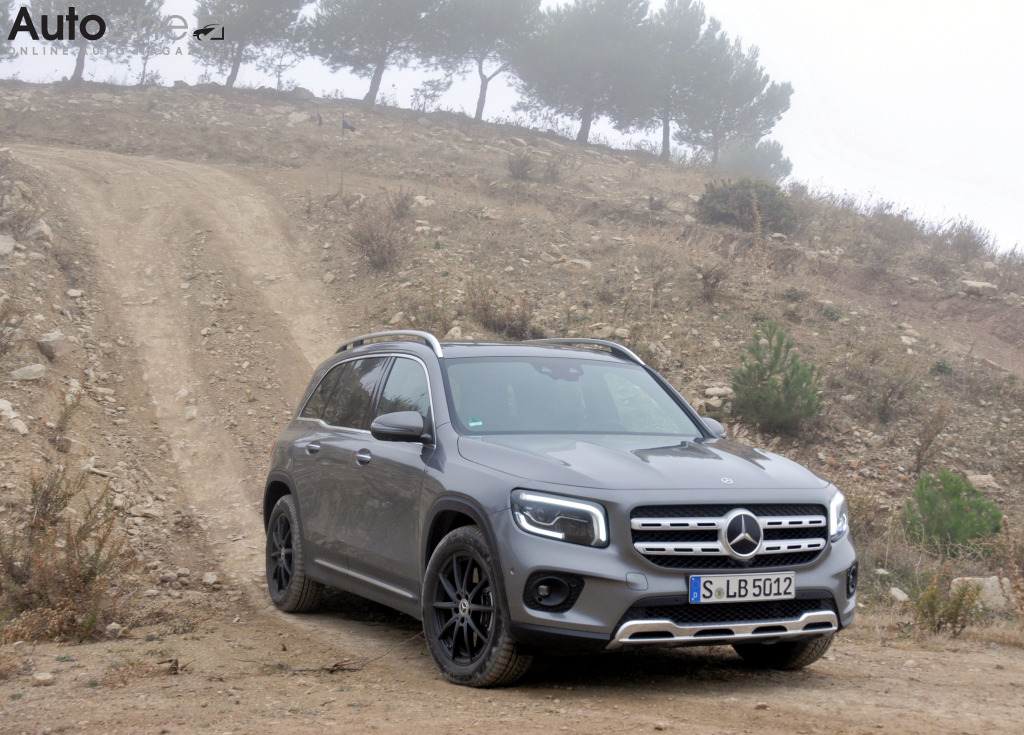 Mercedes-Benz GLB (Schuin voor)