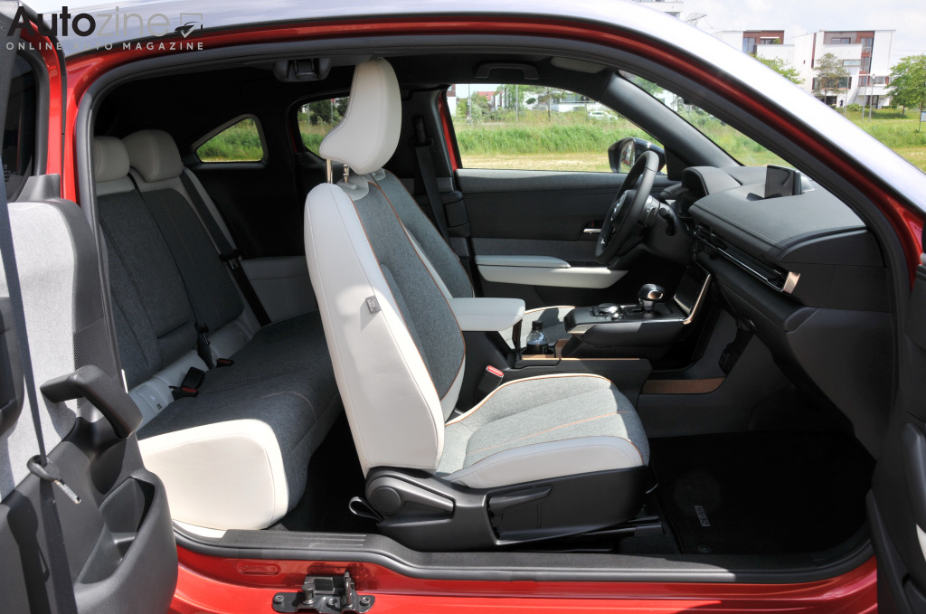 Mazda MX-30 (Interieur doorkijk)