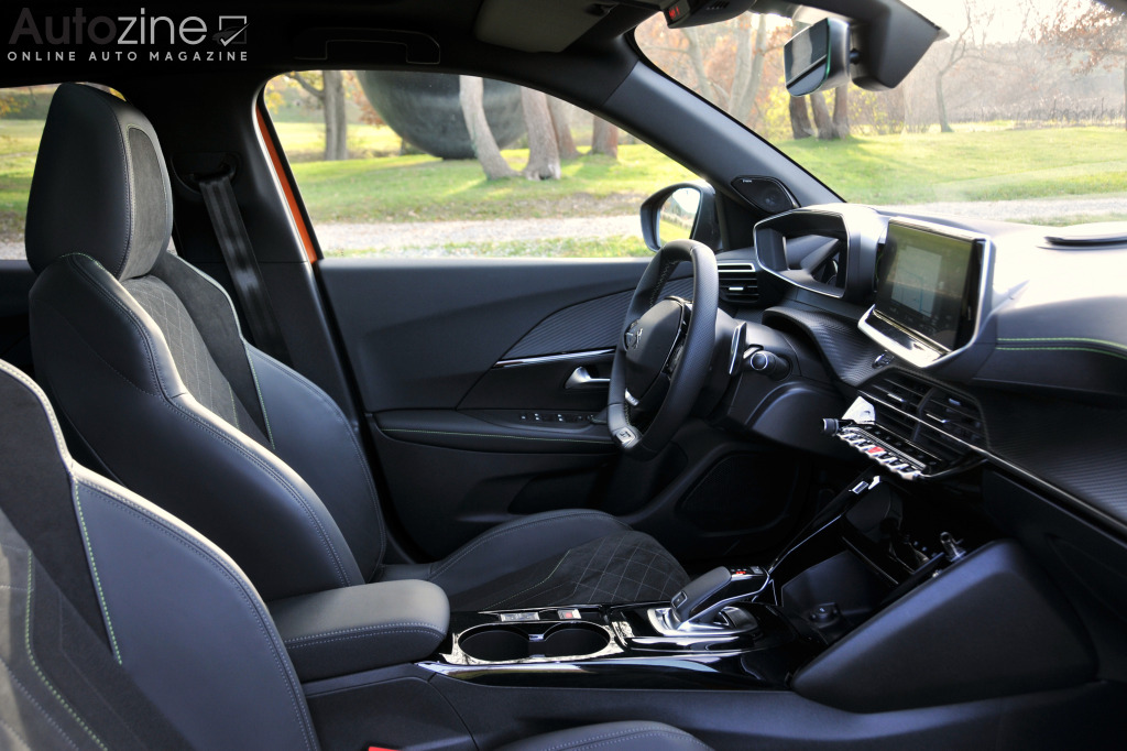 Peugeot 2008 (Interieur doorkijk)