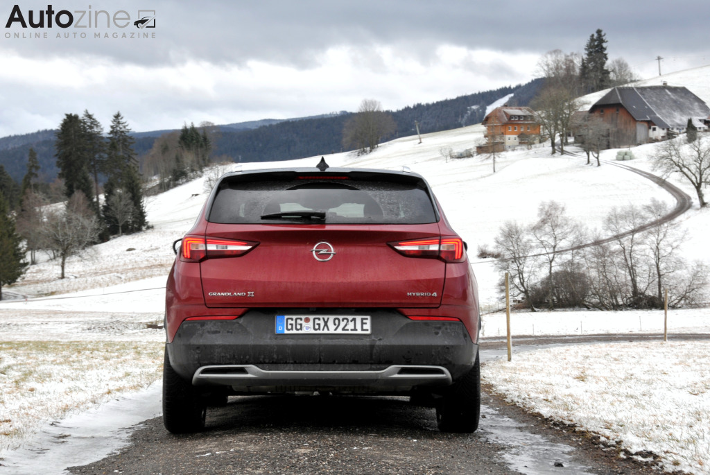 Opel Grandland X Hybrid4 (Recht achter)